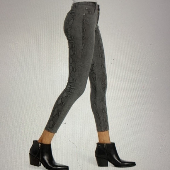 STS blue women’s ellie high rise faux snake skin jeans Size 26 good cond - Picture 4 of 9